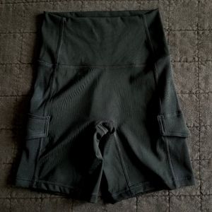 AERIE / Offline Goals Ribbed 7" Cargo Pocket Bike Short
